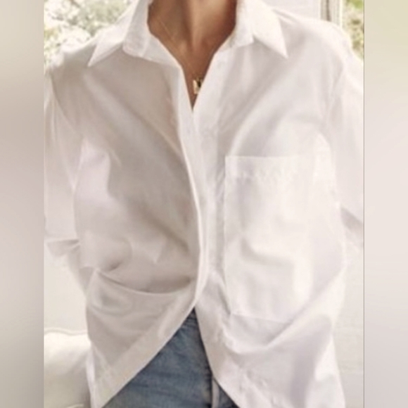 Abercrombie & Fitch Tops - Oversized collared shirt
